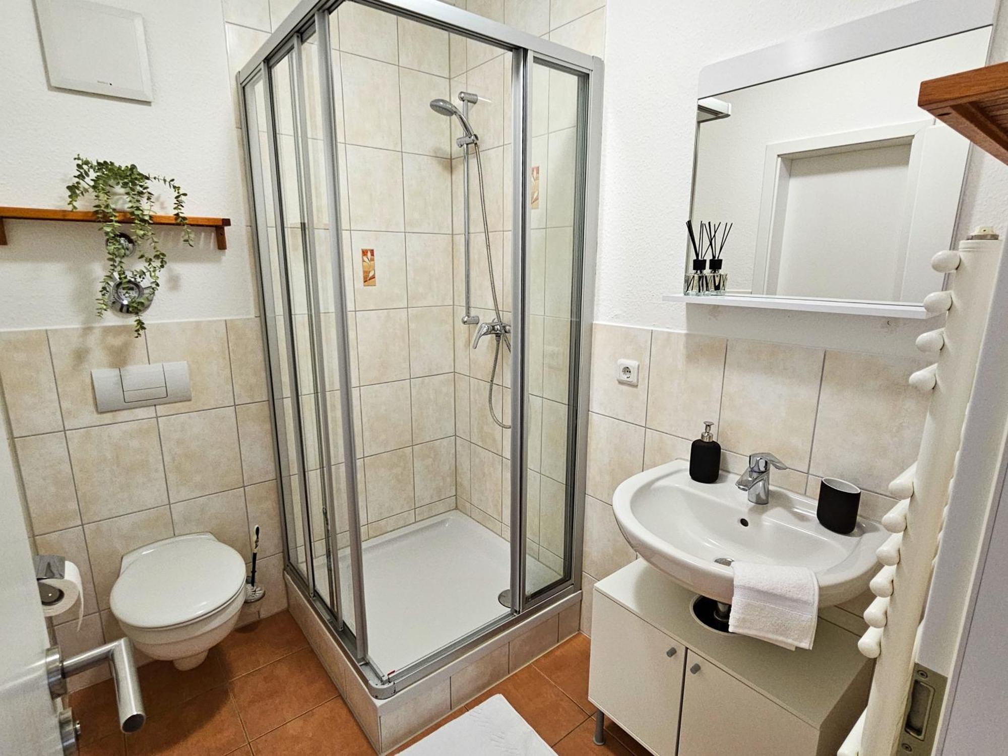 Micasa Rooms - Altstadt Zentral - Zwischen Anger Und Kraemerbruecke - Wlan - Familienfreundlich 埃尔福特 外观 照片