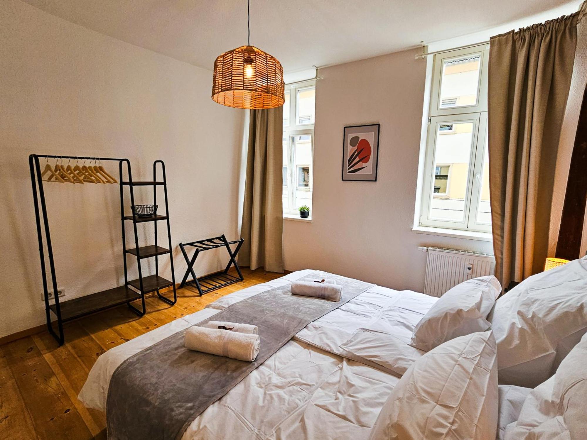 Micasa Rooms - Altstadt Zentral - Zwischen Anger Und Kraemerbruecke - Wlan - Familienfreundlich 埃尔福特 外观 照片